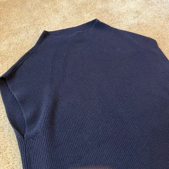 Banana Republic Womens M Long Sweater Vest with Slit Sides Navy Blue - Picture 10 of 10